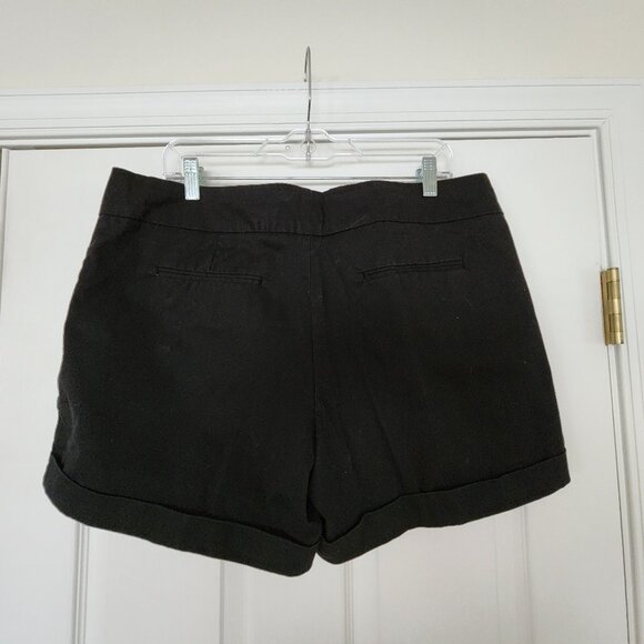 The LIMITED Ladies Cuffed Flat Front Shorts CASSIDY FIT Inseam 5” Black Size 14 - Picture 5 of 8